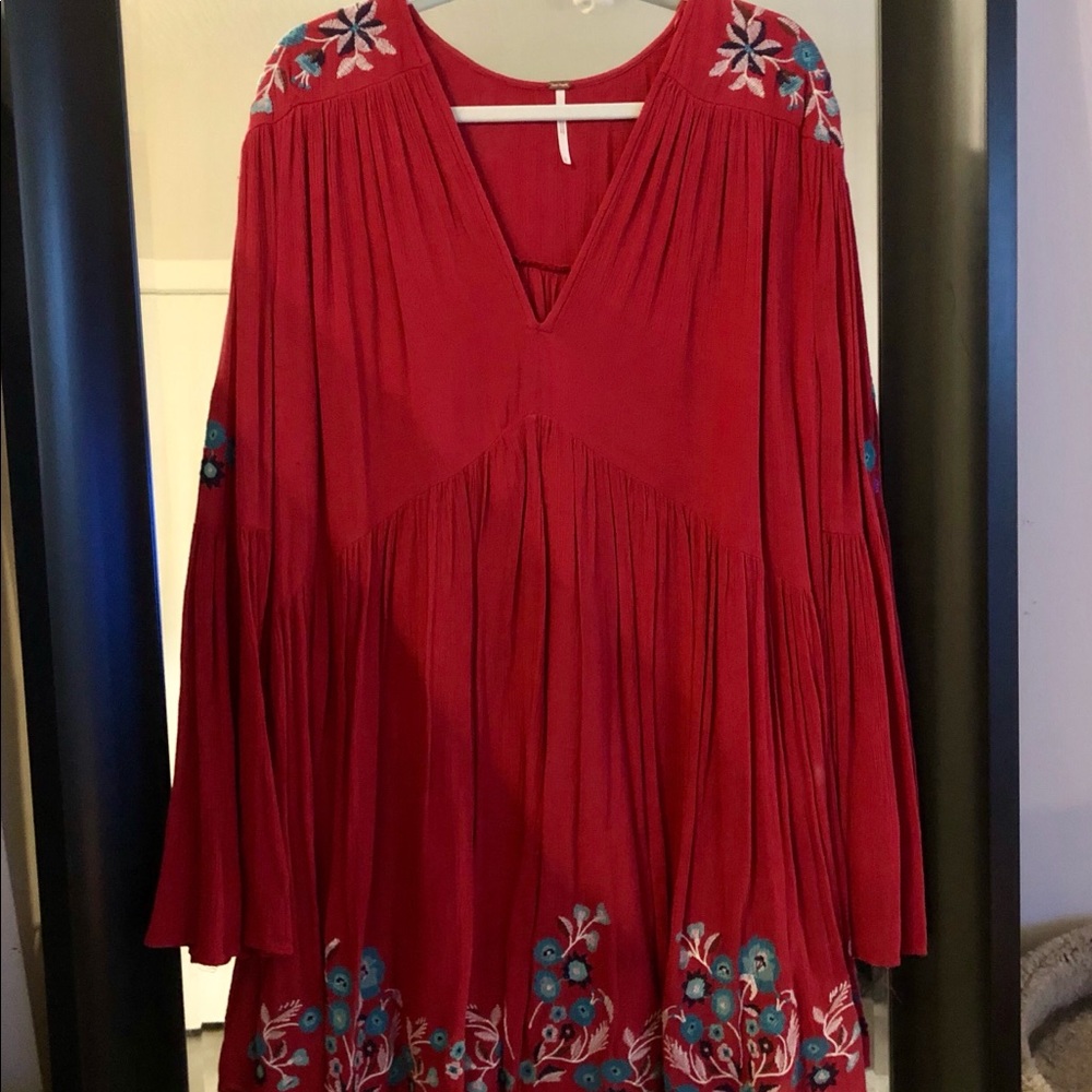 RED LONG SLEEVE FREE PEOPLE DRESS